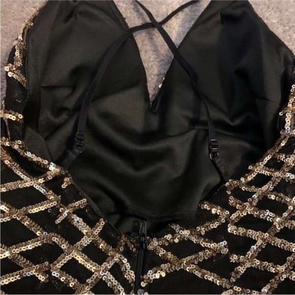 Windsor Black and Gold Geometric Sequin Mini Dress - Picture 4 of 5